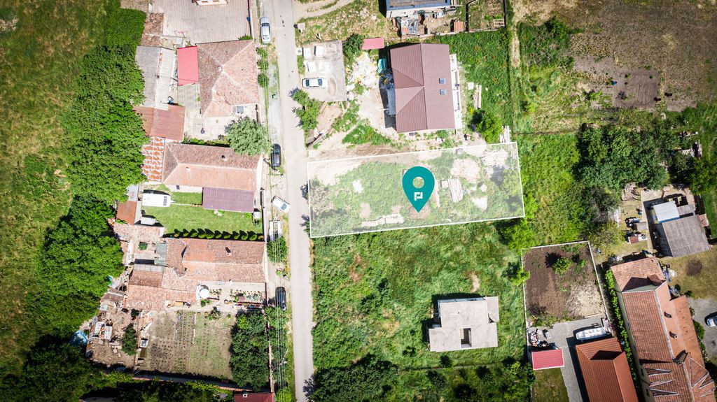 Loc de casa de 539 mp în Vladimirescu