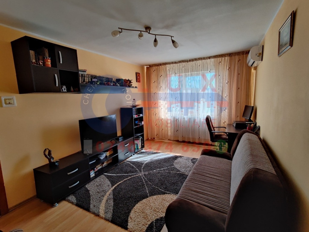 ID 4210 Apartament 4 camere - Piata Noua