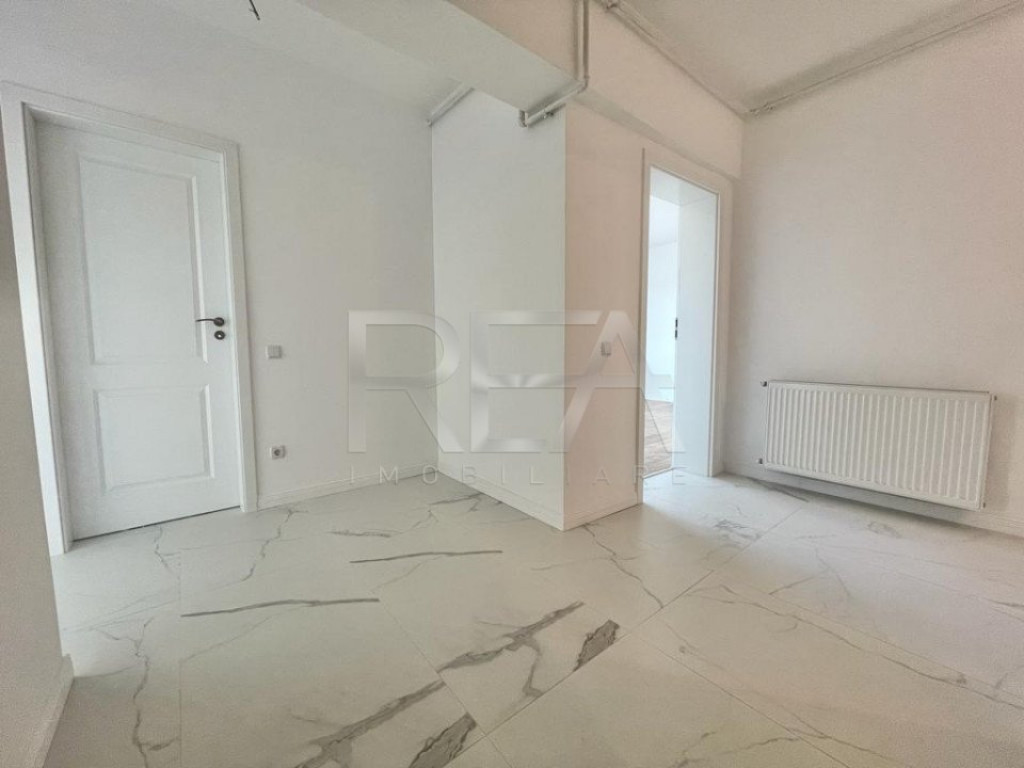 3 camere+curte de 150 mp