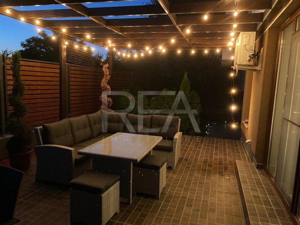 3 camere, curte de 110mp in SISESTI cu parcare inclusa in pr