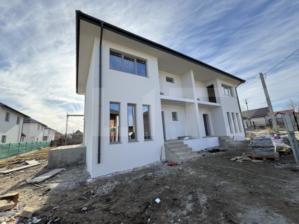 Duplex , 200 mp teren , zona rezidentiala Tisauti