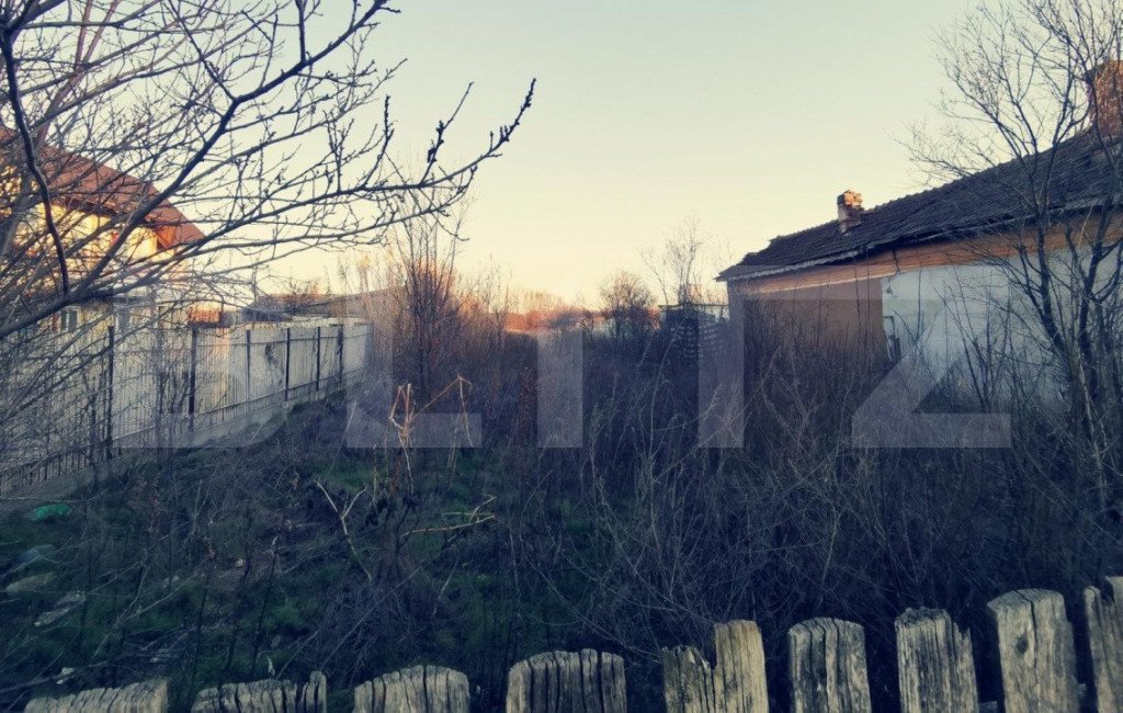 Teren intravilan de 2000 mp, toate utilitatile, in Balta Ver