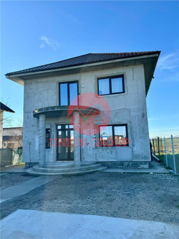 Casa/Vila Parter Etaj cu Teren de 500 mp, Localitatea Lazu