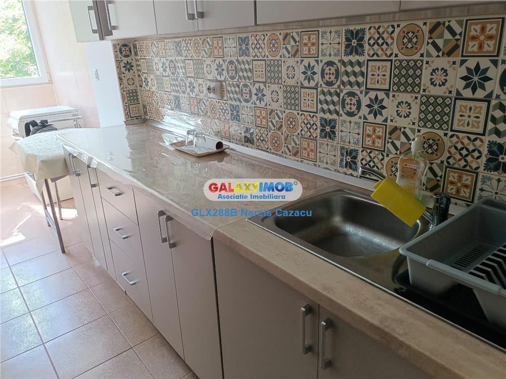 Doamna Ghica strada Cremenita etaj 3 garsoniera mobilata