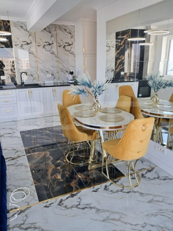 Apartament cu 3 camere 58 mp in Prima Onestilor