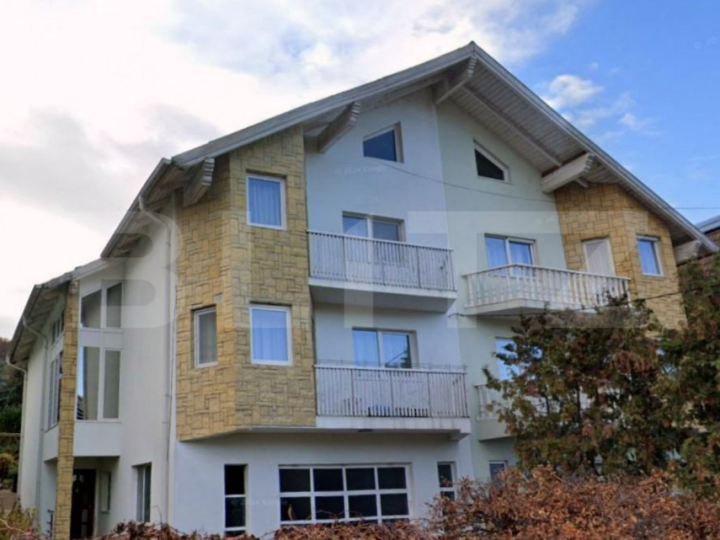 Casa finisata 220 mp utili, garaj 48 mp, 780 mp teren, zona