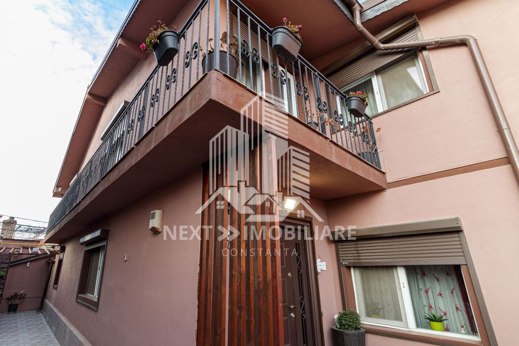Casa P+M mobilata si utilata strada liniștită Constanța