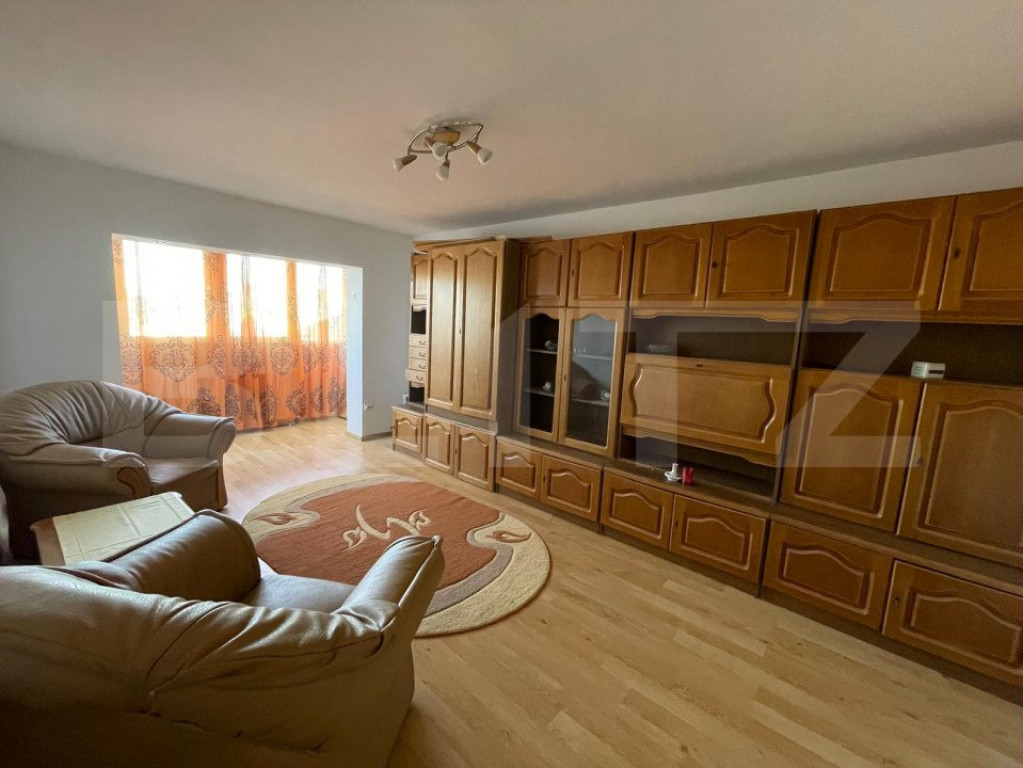 Apartament 4 camere, decomandat, 80 mp, zona Împăratul Tr