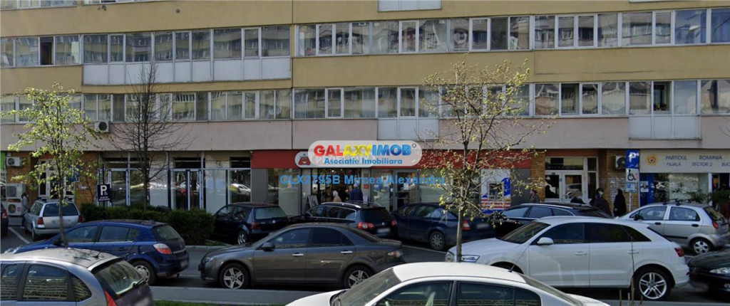 Vitrina 9 ml, Grup Sanitar, Acces Secundar | Chirie 5000 Eur