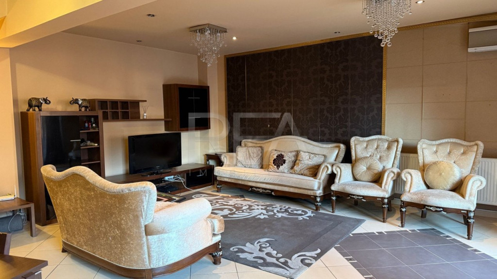 Apartament duplex 3 camere 1-2/6, parcare, Raul Doamnei, Pre