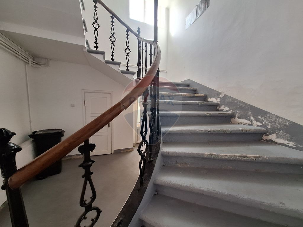 Casa individuala cu dest comerciala in centrul istoric