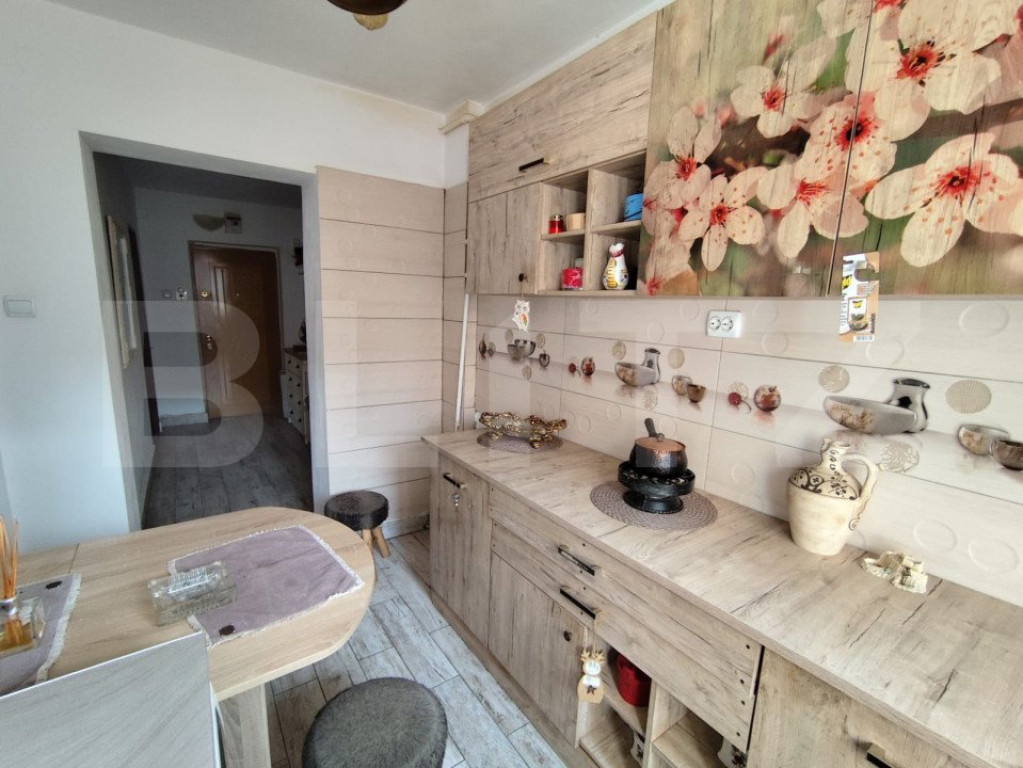 Apartament 3 camere, 59,5 mp, zona Cugir