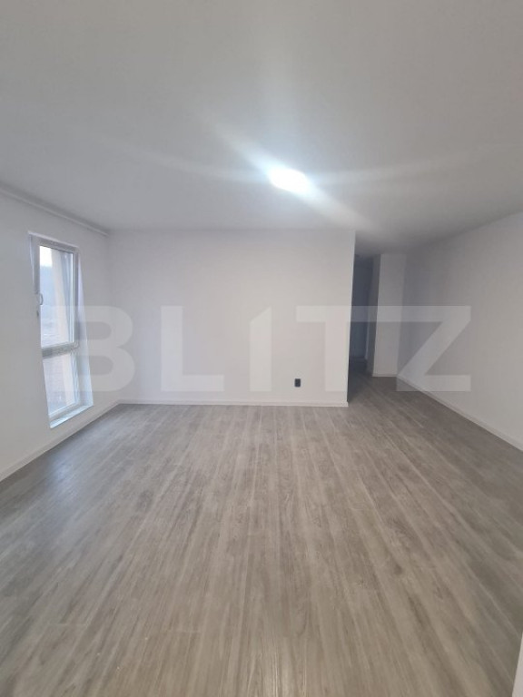 Apartament 2 camere, 58 mp, bucatarie inchisa, lift, incalzi