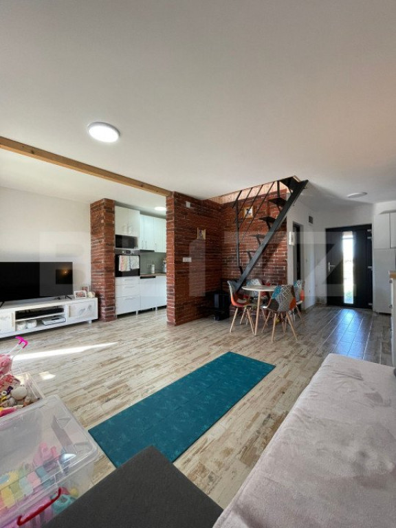 Casa de vanzare, 72 mp utili, Zona Oar