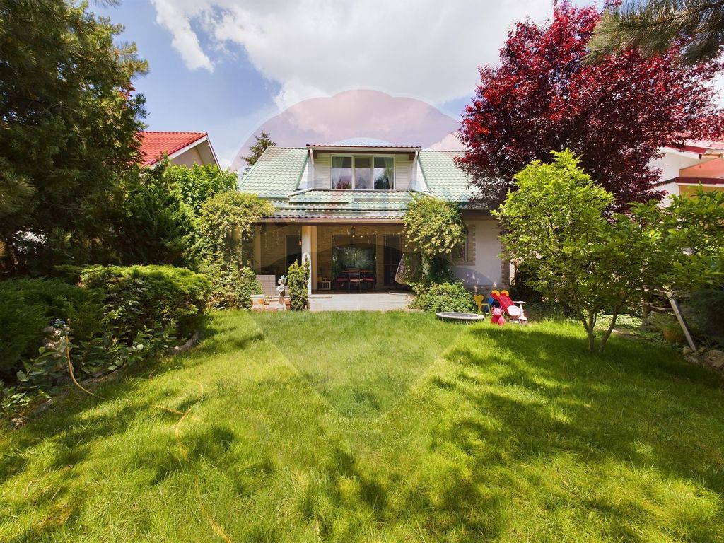 Vila de închiriat in Crevedia-Darza