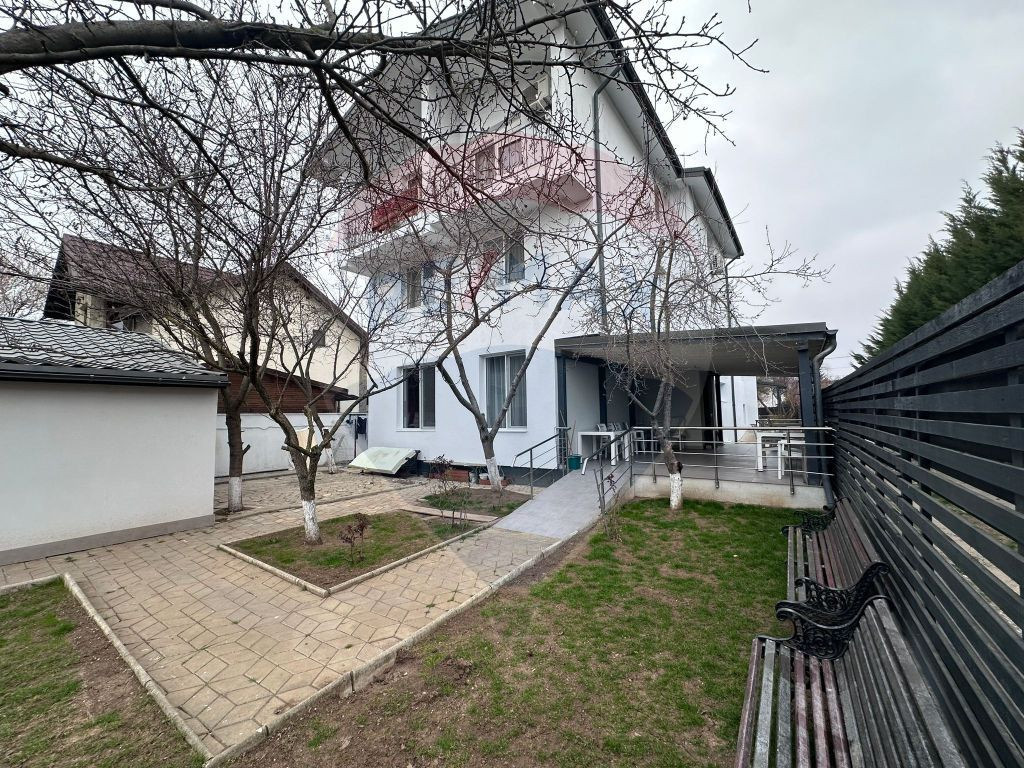 Proprietate specială de 500mp de vânzare