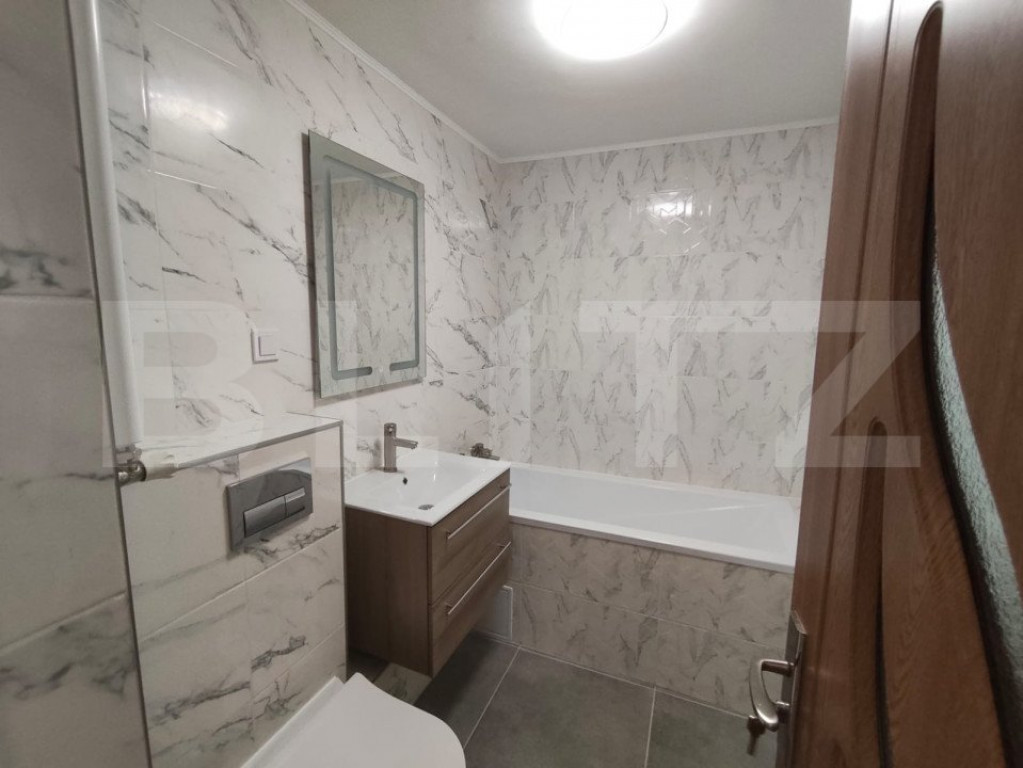 Apartament 3 camere, 67 mp, decomandat, zona-Calea Aradului
