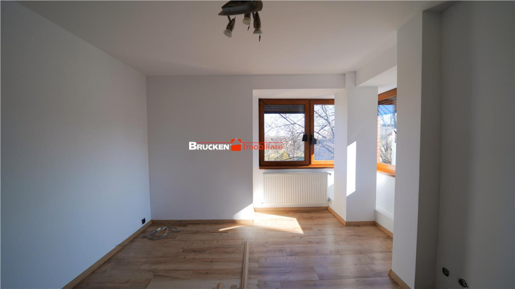 APARTAMENT 4 CAMERE | CENTRU CIVIC