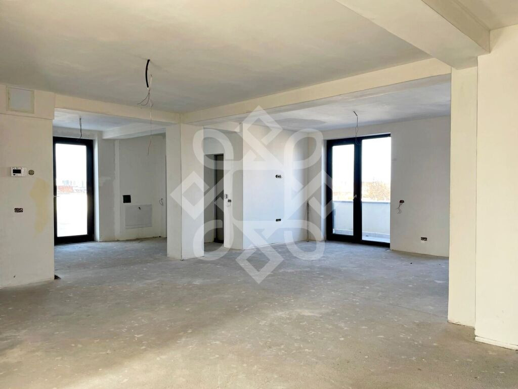 Penthouse ultracentral, Oradea