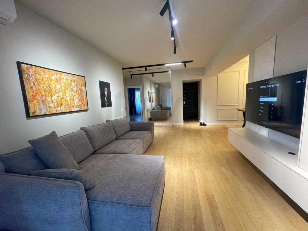 Upground l 3 Camere l Parcare l Nou