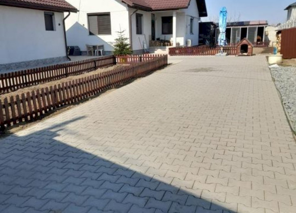 Vila P+M constructie 2020, pretabila doua famiili, Cazasu