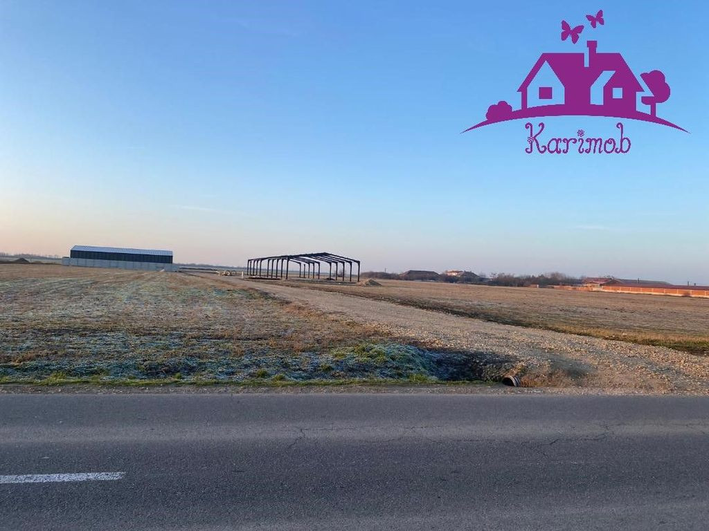 Parcele de teren industrial pentru diferite activitati ec...