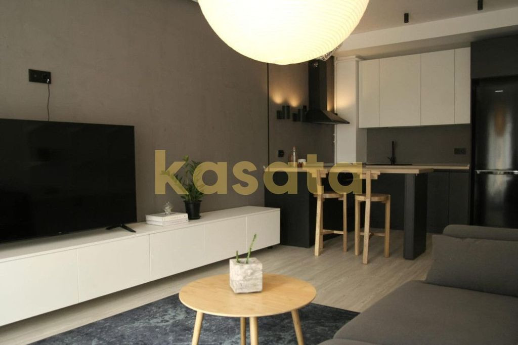 2 camere I Cosmopolis I Decomandat I renovat I mobilat si...