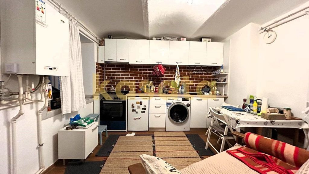 Garsoniera I demisol I Armeneasca I central I birou sau r...