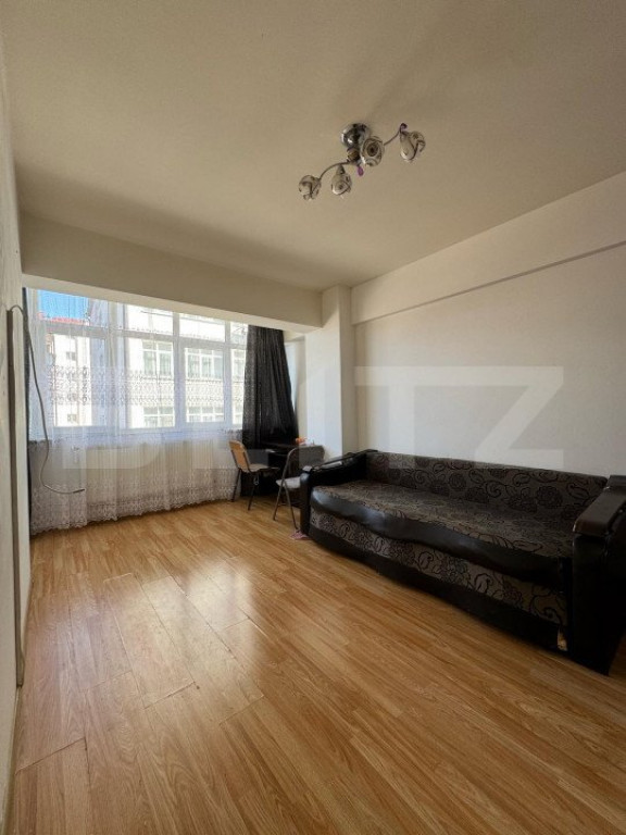 Garsonieră de vanzare, 34 mp utili, etaj intermediar, zona