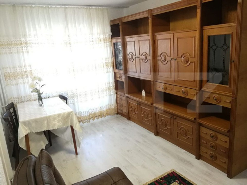 Apartament cu 2 camere, 40 mp, zona Piata Mica, George Enesc