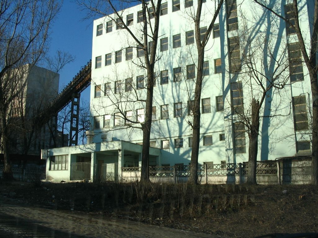 Inchiriem hale zona Rizeriei. Comision Zero!!