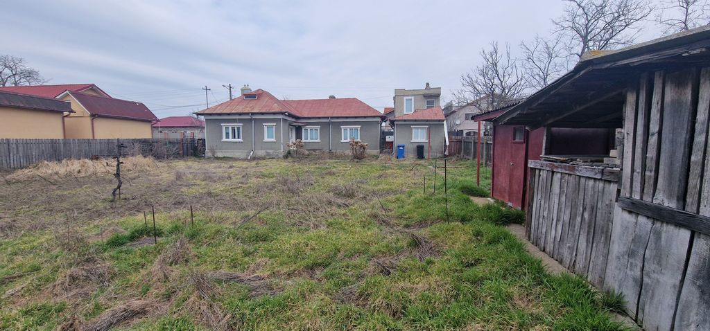 Teren ideal construire case