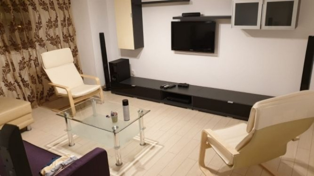 Inchiriez apartament 4 camere, 90mp, Mihai Bravu, 900euro