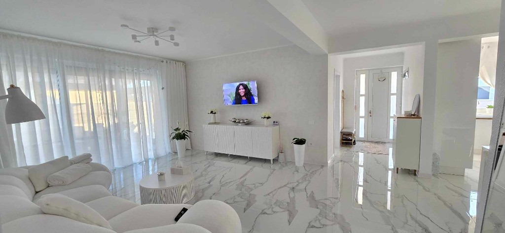 Casa noua de vanzare pe nivel, Santandrei, zona Primariei