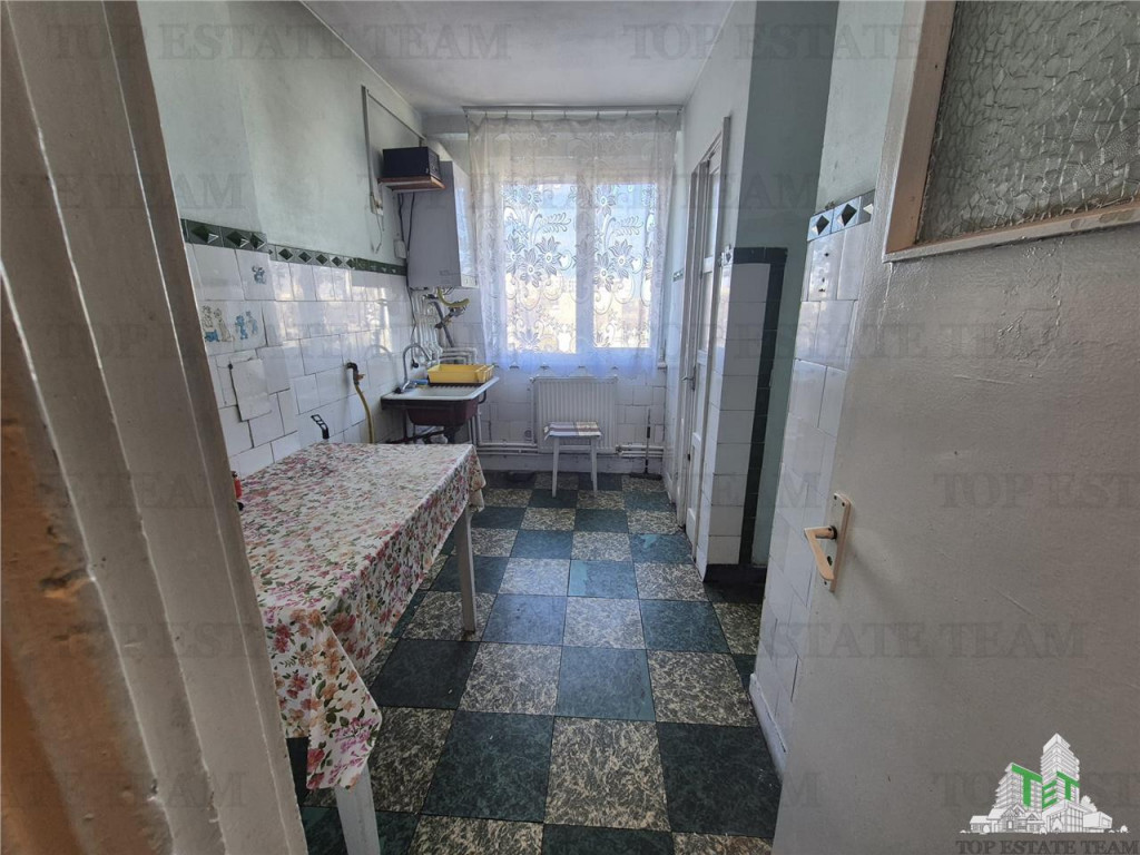 Apartament 4 camere cu vedere Muzeul marina