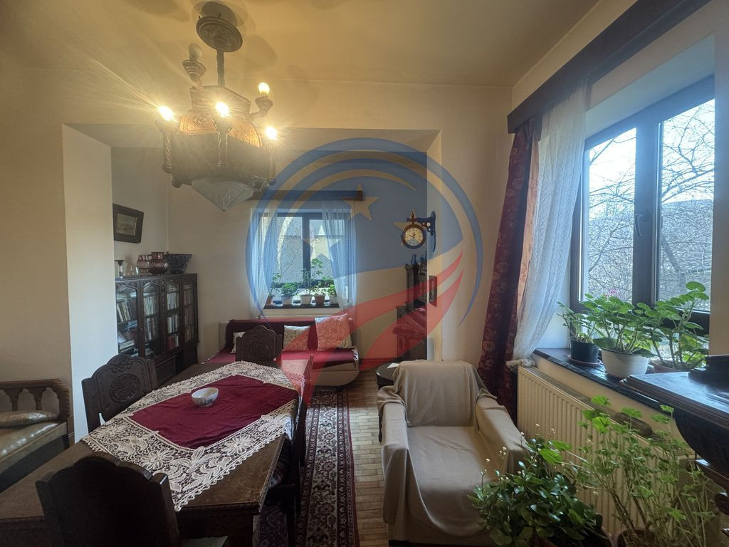 Casa zona Liceul Brancusi