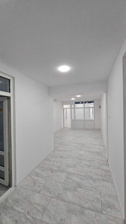 CANTACUZINO-sp.com. aprox 250mp , et.2 la 1000 euro/luna