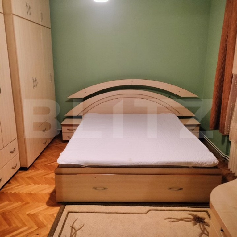 Apartament cu 3 camere, 65 mp, zona Dambu