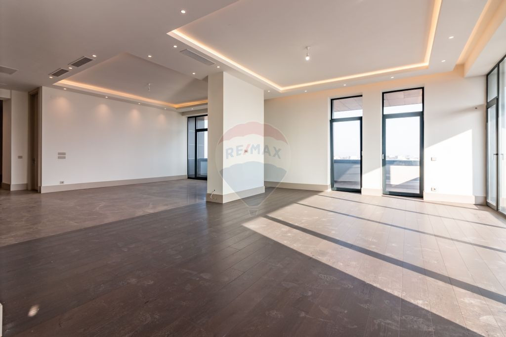 Penthouse spectaculos de vanzare Barbu Vacarescu