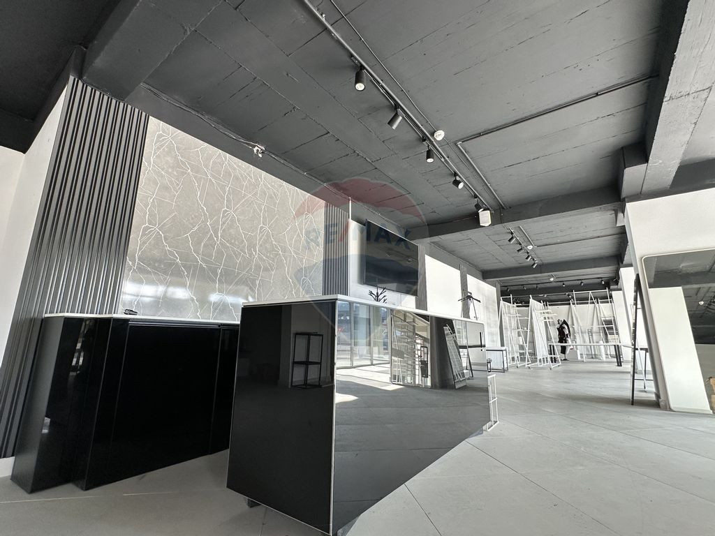 Spațiu de birouri de 375.6mp de inchiriat in zona Dambul...