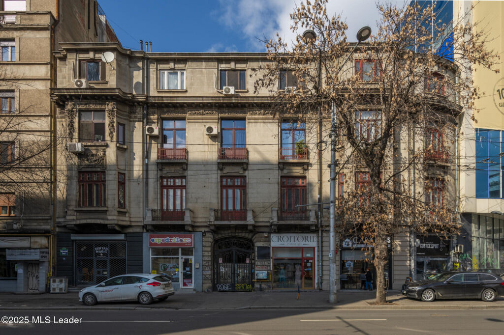 3 Camere, 122 mp, Vilă istorică - Bd.Carol I, nr.59