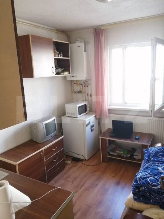 Garsoniera de vanzare, 16 mp, zona Vasile Aron