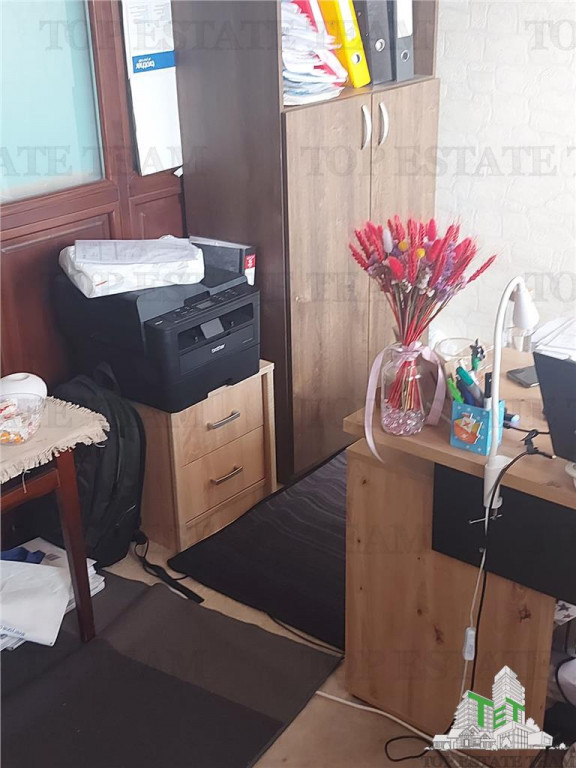 Spatiu birou 12 mp central Piatra Neamt