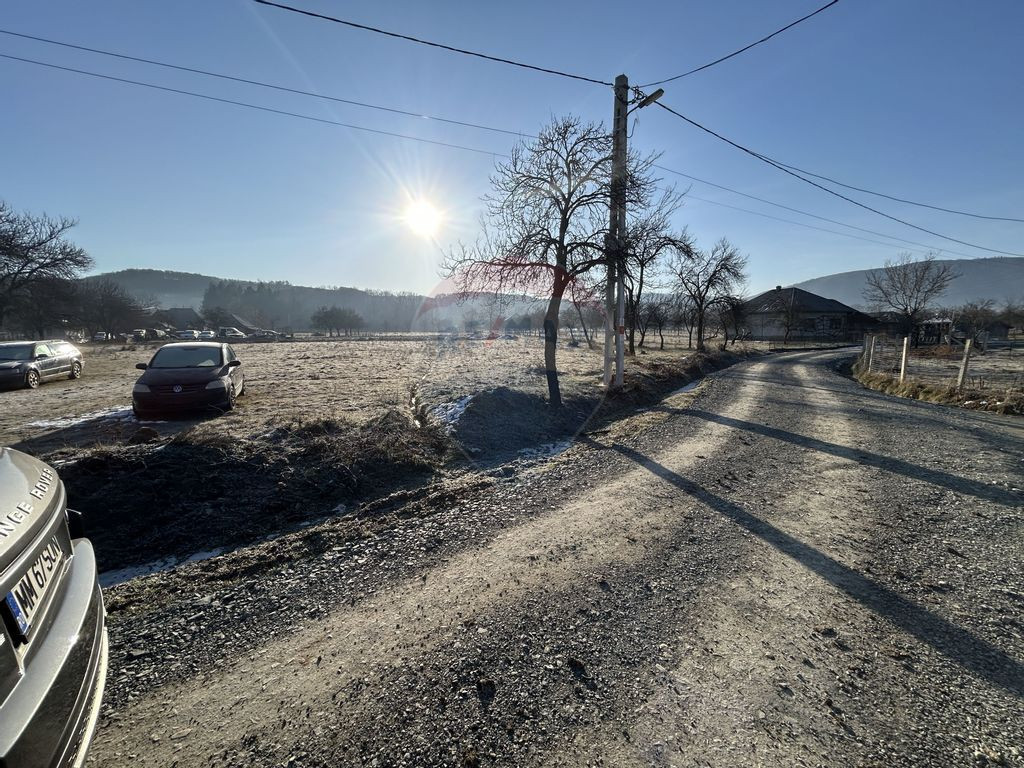 Teren 3,720mp Vad / Strada PRINCIPALA