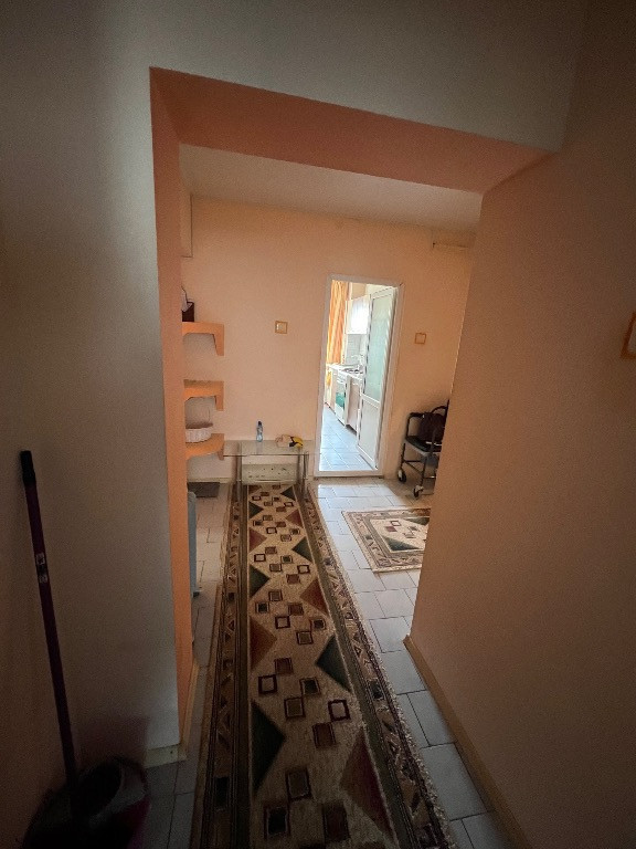 Apartament 3 camere confort 1 Calea Calarasilor ( Ciocarlia )