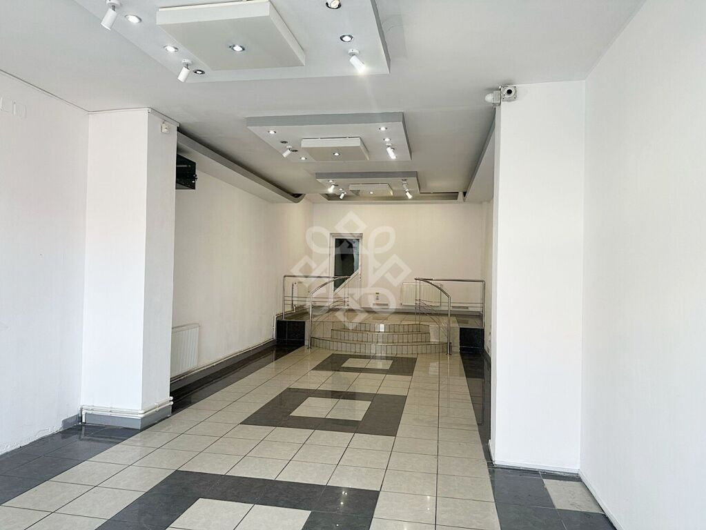 Spatiu comercial pe B.dul Decebal Oradea