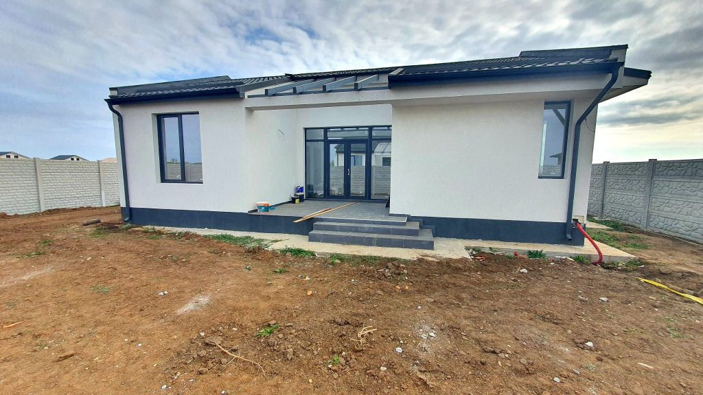 Casa finalizata, intrare Comuna Berceni-str.Miorita