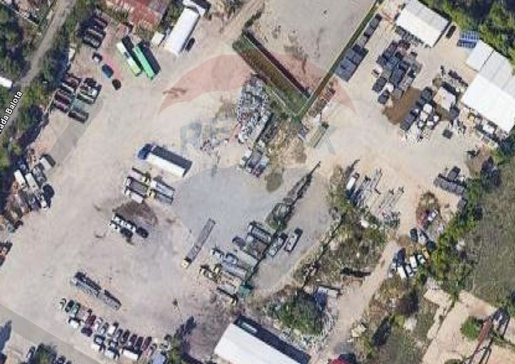 DE INCHIRIAT Teren betonat intravilan 2.000 - 10.000mp Bu...