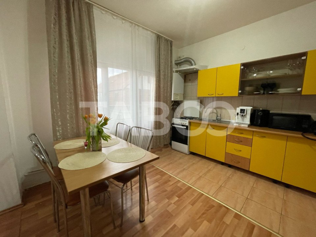 Mansarda de vanzare 62 mpu 3 camere zona Mihai Viteazu