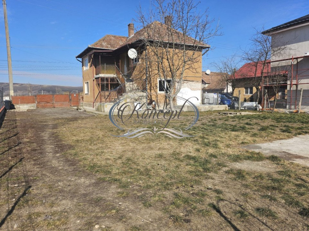 Casa cu potential in Sannicoara